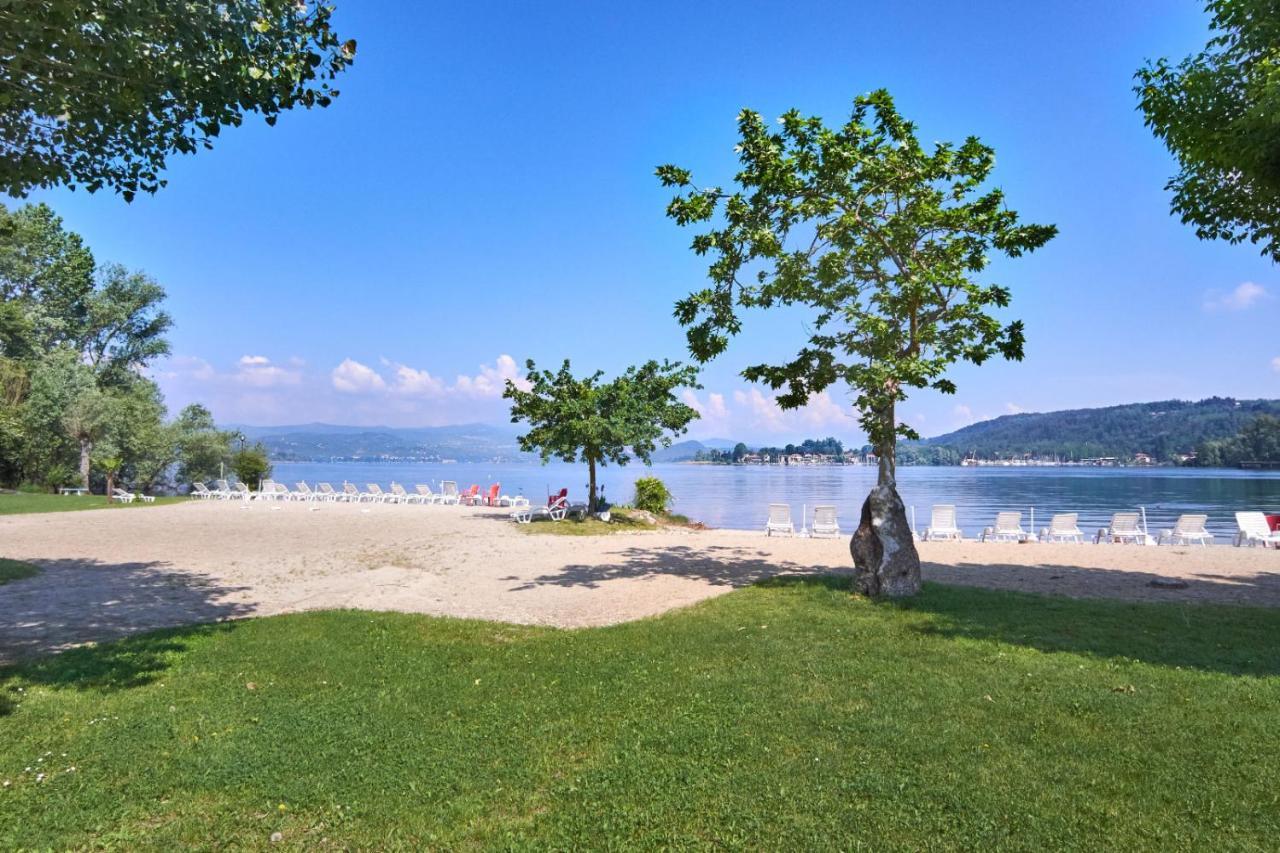 Lake Maggiore 2 Minutes Apartment Dormelletto Bagian luar foto